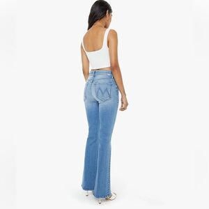 Lil Mother Jeans, 29, Weekender style